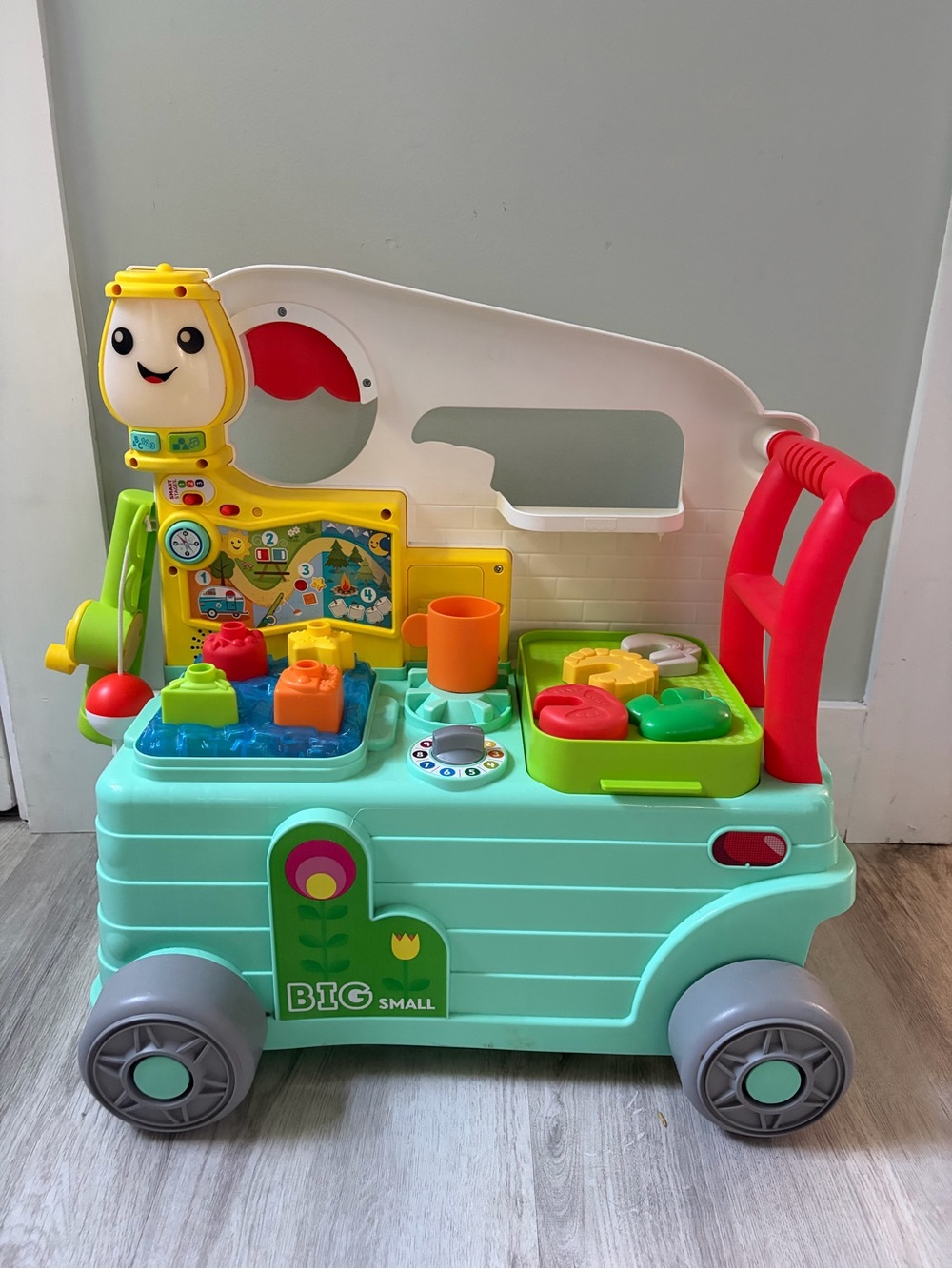Fisher-Price Laugh & Learn 3-in-1 On-the-Go Camper Push Activity Center